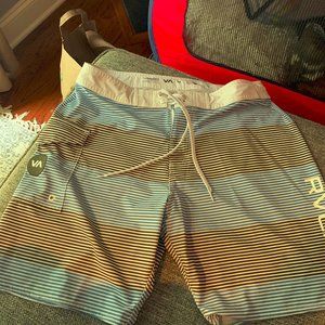 RVCA Swim Trunk Size 32 NWOT 18 in Length